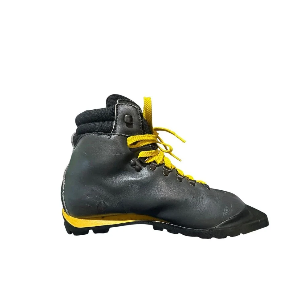 VTG Alpina 3Pin 75mm Nordic Norm Ski Boots Sz 40 Black Yellow Vibram L 8.5 M 7.5